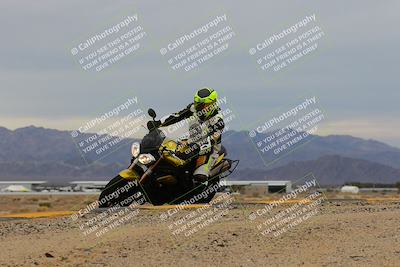 media/Jan-14-2023-SoCal Trackdays (Sat) [[497694156f]]/Turn 9 Inside (11am)/